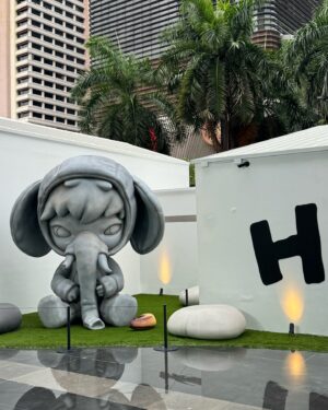 Manapat Techakumphu Instagram - เริ่มแล้ว! งาน “Hirono Bangkok Art Exhibition and Event” ครั้งแรกในรูปแบบที่ยิ่งใหญ่ที่สุดโลก!

อย่าลืมมาพบกันในวันที่ 27 มิถุนายน - 22 กรกฎาคม 2024 ณ ลานหน้าศูนย์การค้าเซ็นทรัลเวิลด์ (Outdoor Square A&B) 

#POPMART #POPMARTTH #POPMARTTHAILAND #HironoBangkok #ArtExhibitionandEvent #Lifestyle #Arttoy 
#CentralPattana
#centralwOrld