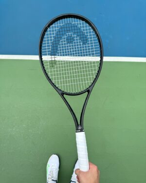 Manapat Techakumphu Instagram - HBD TO ME 
Turn to number 3 already 😉
Thanks for the New Racket from @yeepunb 🎾 
#bbonneanniversaire