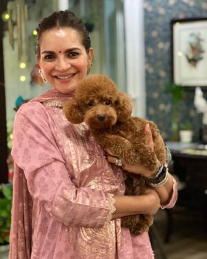 Manav Gohil Instagram - You complete us. Thank you for lending the warmth and nourishing the family with your love and compassion. 
Without you the ship wouldn’t have sailed this far!! 
HBD @shwetakawaatra ♥️♥️