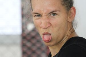 Mandy Böhm Instagram - 🥷👊🏼 Teaching me how to Knock People Out 🥊 
January 20 can’t come soon enough ‼️☠️
Get your Tickets 🎫 for Munich @gymyilmaz 

Swipe nach rechts für meine vollkommene Schönheit 😄🥹

2024 NOTHING CHANGED WE ONLY GET BETTER 
#BOXING #BOXEN #FIGHTNIGHT #PROBOXING  #MONSTER #BOOMBOOMBÖHM