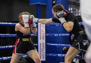 Mandy Böhm Instagram - P R O  B O X I N G 
🥊 3 - 0 - 0 🥊
Job done up to the next ! 

 Thanks to my Team @ugro.boxteam and my Sponsors @msm_security_service_gmbh | @benleeboxinggermany | @derewagmbh 

📸 @marygoldau
