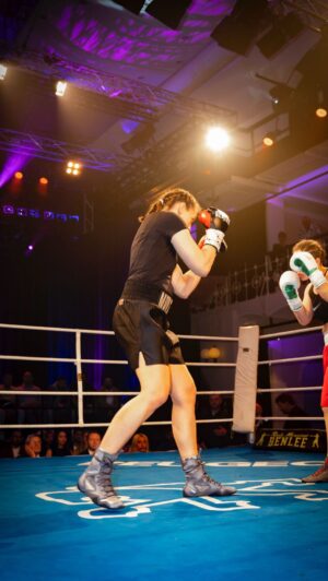Mandy Böhm Instagram - Protect yourself at all times! 
#nomercy #boxing #monster 

Waren die letzten Schläge zu viel oder besser keine Gnade zeigen ?