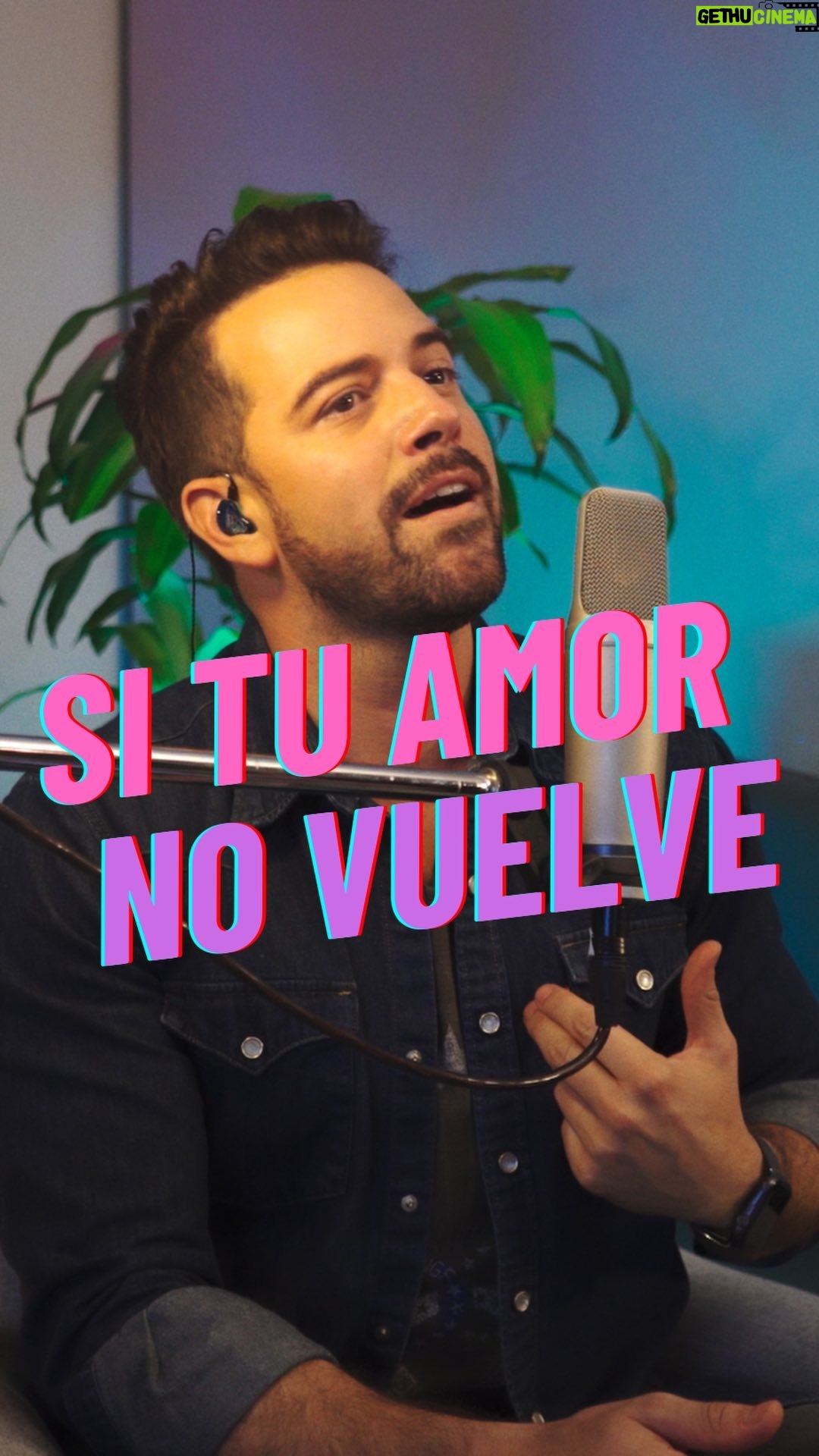 Mané de la Parra - 3.1K Likes - Si tú amor no vuelve… esta versión de nuestros discos #acusticosdesdecasa creo que es la que más me sorprendió, no la conocía como muchas de las que nos pidieron grabar y me parece un verdadera joya de canción! Si te gusta compártela y sígueme en #spotify #youtube y todas las plataformas ! Te esperamos este 9 de diciembre en el Cantoral en nuestro concierto a la luz de las velas !! #musicareal #musica #acustico #unplugged