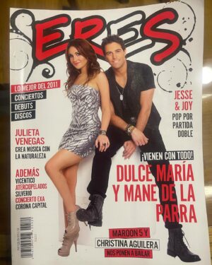 Mané de la Parra Instagram - Limpiando la casa  mira lo que me encontré querida @dulcemaria !! Me dio muchísimo gusto vernos y ver todo lo vivido reído y caminado ! Que padre ver que los sueños se pueden alcanzar cuando se luchan con el corazón ! Que lindo verte triunfar querida amiga y verte con tu hermosa familia te mereces eso y más a seguir persiguiendo sueños !!cuando tenía 10 años siempre quise salir En esa portada  #tbt #eres #amistad #revistaeres  #amistad @revistaeresmx
