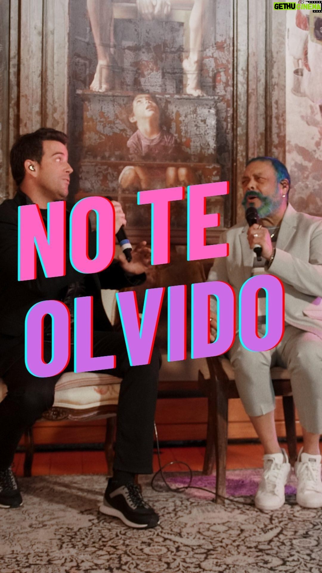 Mané de la Parra - 1.7K Likes - Y aunque te escondas detrás de tu amor Perfecto me pregunto si en verdad eres feliz? #noteolvido sin duda la canción más completa q hemos hecho y la joya de el deleite y honor de cantarla con el gran @franciscopanchocespedes escúchala ,dedícala compártela y sígueme en plataformas!! #musica #acustica #duetos #duetosdesdecasa #manedelaparra