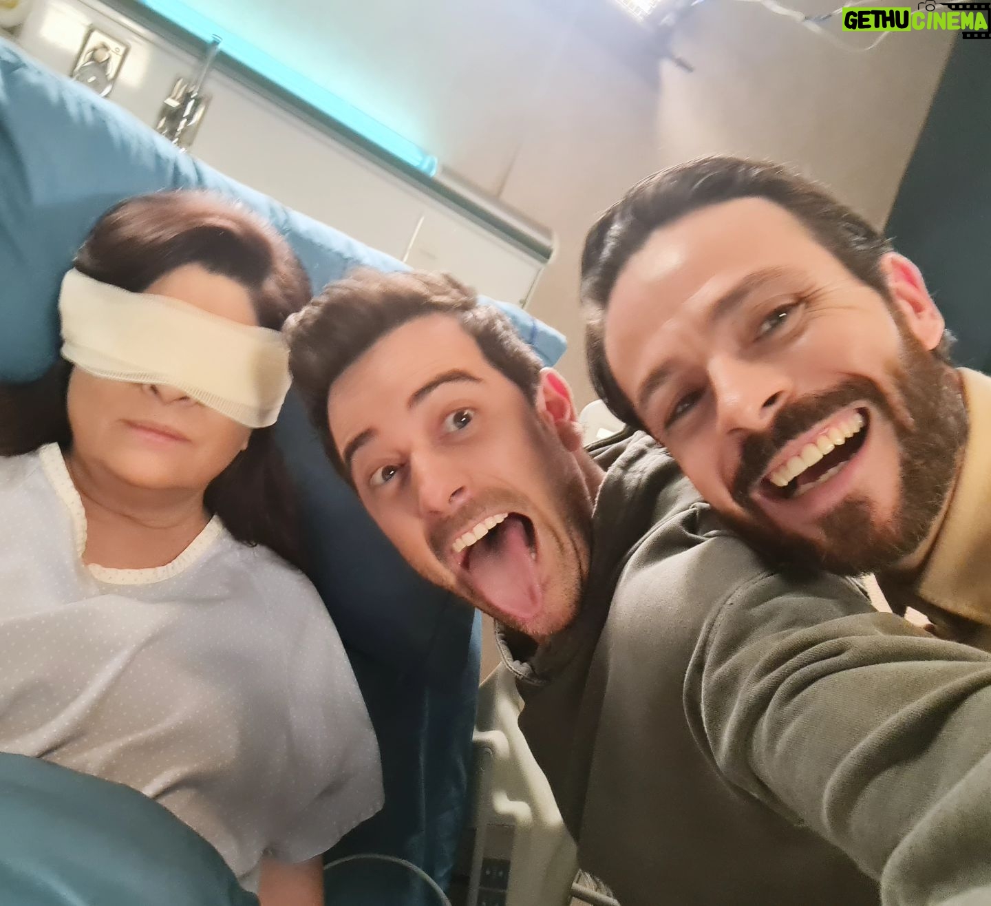 Mané de la Parra - 17.1K Likes - Feliz cumpleaños #queen De nuestro corazón!! Aqui esta foto inedita que te tomamos #mundo @josemariatorreh y #nachito mientras ensayabamos la escena !! Jaja hay varias más! Te amo y doy gracias de tenerte en mi corazón!
