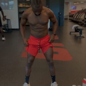 Manel Kape Instagram - Almost time 🦍.
