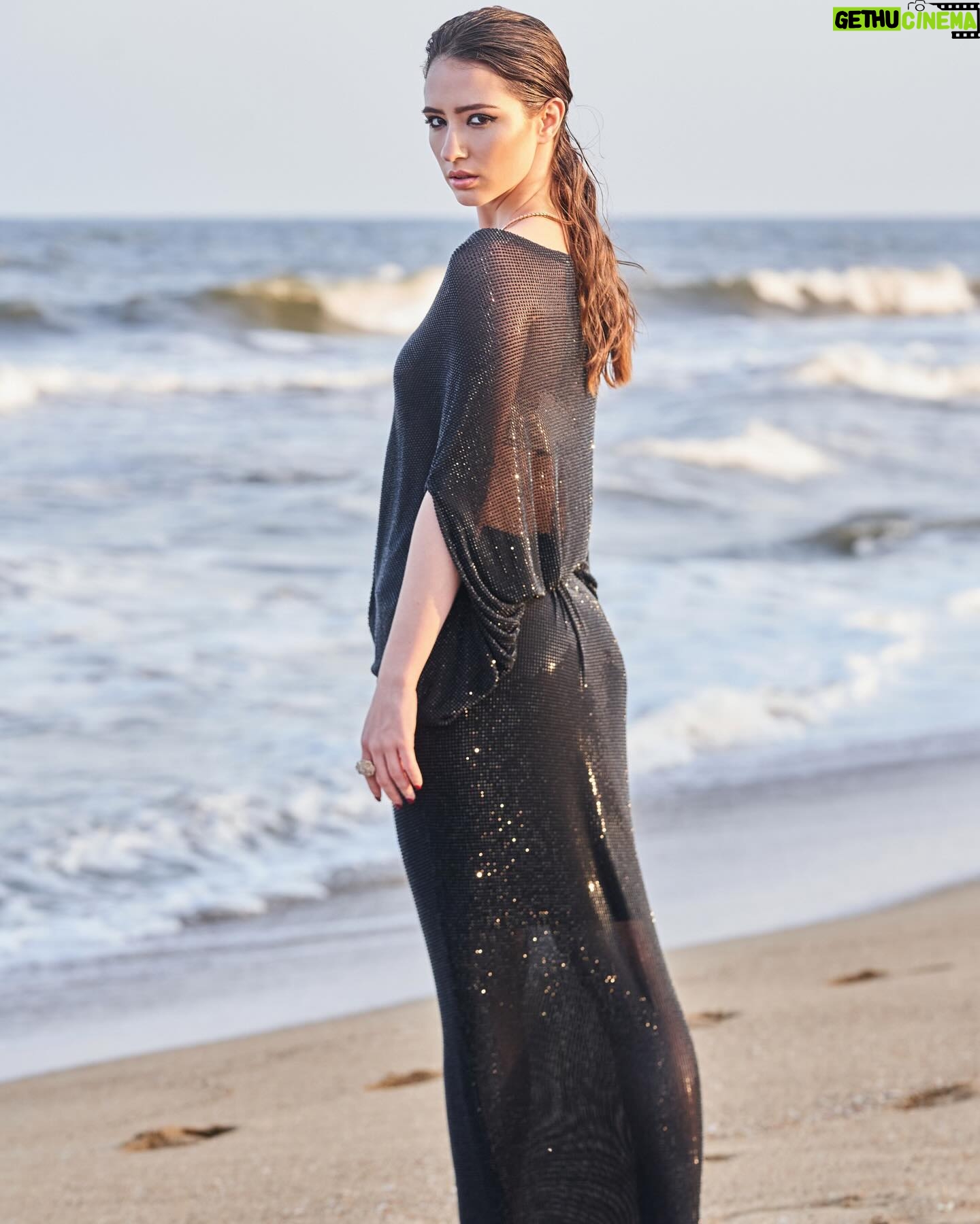 Manisa Tait - 521 Likes - 🌤️🐚✨🪩
For @aguisebymandirabansal
📸 @sri6venkat
Makeup @essy_zote
Hair @puii_c_ammy
@nacjewellers