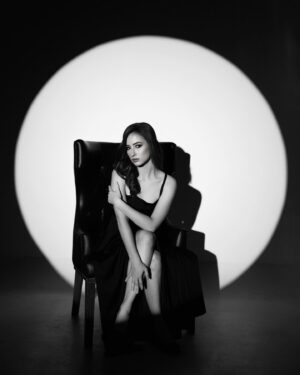 Manisa Tait Instagram - 🖤🖤

For @manithiclothing 
Photographer @muraliphotographie 
Makeup @deepartmakeup