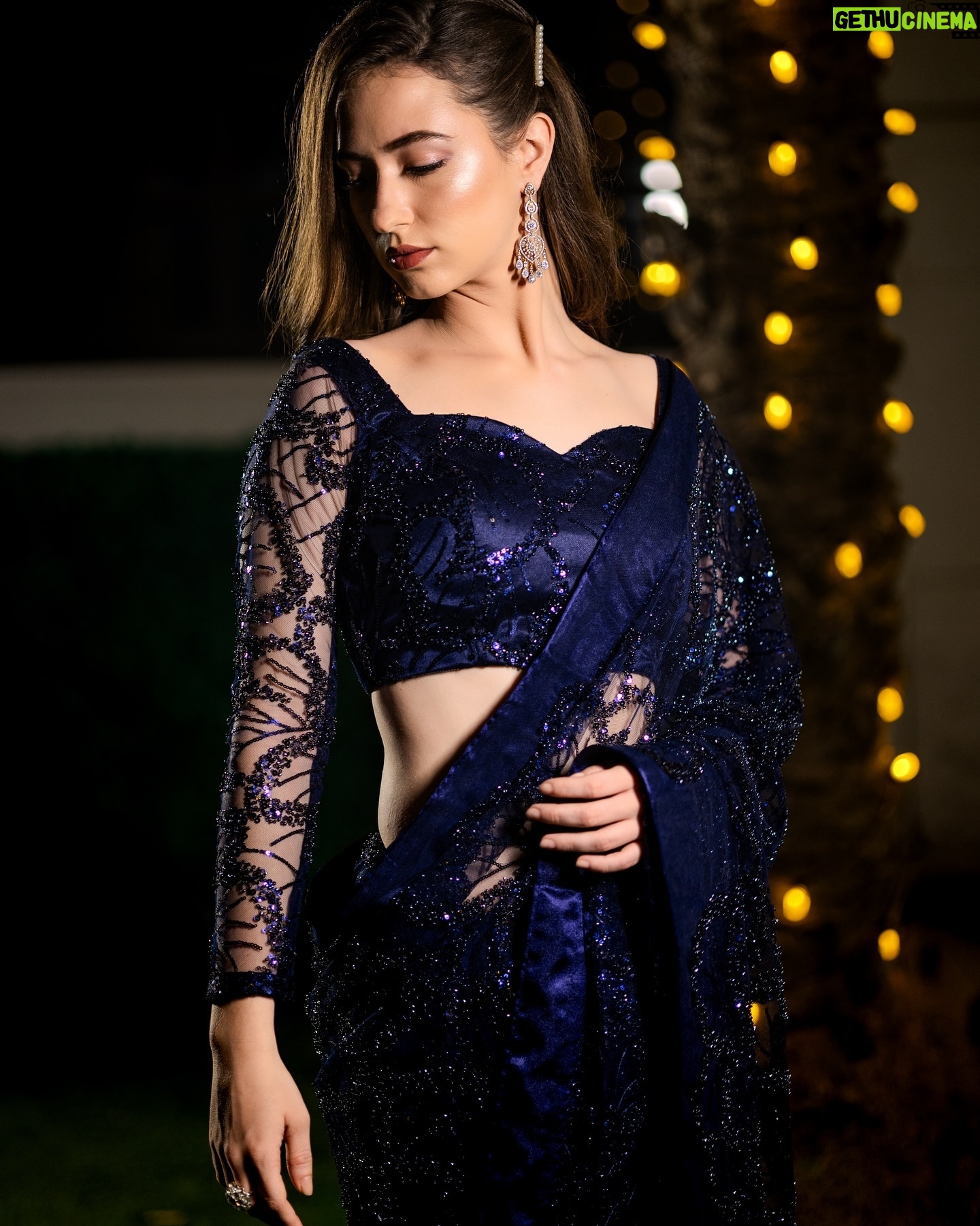 Manisa Tait - 513 Likes - 🦚
Shot & edited by: @muraliphotographie
For: @manithiclothing
Makeup by: @artistrybydanu
Hair: @sathyamakeupartistry_
Special thanks to: @siva_rx @sathya6040