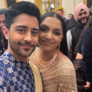 Manish Dayal Instagram - HAPPY DIWALI from The White House! We were honored to celebrate #Diwali last night with @potus @flotus and @vp. It was truly surreal to see our community gather at the @whitehouse on this unforgettable night 🪔 #happydiwali