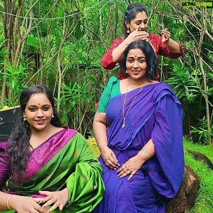 Manju Pathrose - 18.5K Likes - അമൃത.. കുഞ്ഞേ നീയൊരു രത്നമാണ്.. കറ തീർന്ന കലാകാരി.. ദൈവം തൊട്ട് ഭൂമിയിലേക്ക് അയച്ചവൾ.. അദ്ദേഹത്തിന്റെ മുന്നിൽ,കലയുടെ മുന്നിൽ, നിറത്തിന്റെയോ മറ്റൊന്നിന്റെയോ വേർതിരിവുകളില്ല.. നീ ആകാശത്തോളം ഉയരുന്ന നാൾ വരും.. അന്ന് അതുകണ്ടു ഏറ്റവും സന്തോഷിക്കുന്നത് ഞങ്ങളിൽ ചിലരായിരിക്കും... ഒരുപാട് സ്നേഹവും ബഹുമാനവും..@amruthavarsha_kannan
@aswathy_actress
