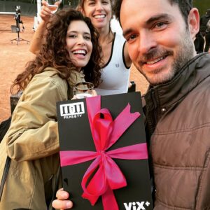 Manolo Cardona Instagram - Its a Wrap! 

Gracias bellezas del corazón por este viaje tan maravillosooooo @unlunar @daltonyco @angiecepeda 👏🏼❤️🥂

Felicidades a tod@s en el equipo de @1111films por otra producción impecable en todas las áreas.

Gracias @juanchocardonam @luisenrique.carrion @xs_cine @maryzubi @julyecuartas y todo el maravilloso equipo creativo detrás de cámara que hizo posible esta película!

Esperenla pronto por @vixplus