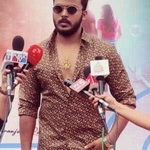 Manoranjan Ravichandran Instagram - since it’s quarantine...let’s atleast look at pictures of us outside #stayhome