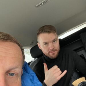 Måns Möller Instagram - Stort tack @robinbryntesson (i bild) o @vacchi som fortsätter att samla in pengar till #viggosvasalopp genom sin pod #Glidarna (som är nominerad till årets sportpod) ! Tack ❤️❤️❤️