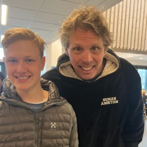 Måns Möller Instagram - Simträning med superMicke @human_ambition !