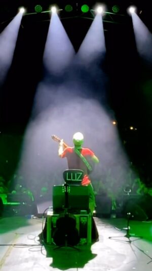 Manu Chao Instagram - OBRIGADO PSICODALIA
FESTA INFINITA
#psicodalia #manuchao
#lucianosalvadori
#miguelrumbao @psicodaliafestival  @luckysalvadori  @miguel_rumbao
