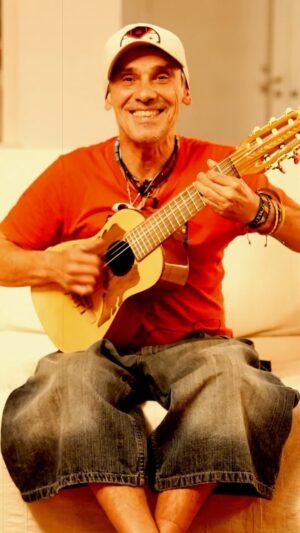 Manu Chao Instagram - Viva Tu - Acoustic version 🫂🍉 

#VivaTu #ManuChao #Acoustic #NewMusic