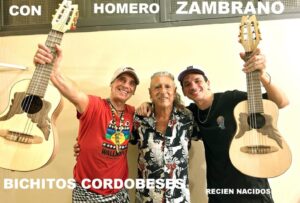 Manu Chao Instagram - Aqui con el maestro luthier Homero Zambrano en Cordoba. 2 bichitos cordobeses recien nacidos preparandose a dar la vuelta al mundo. Gracias por tu arte Homero!!! Me cambiaste la vida !!!
@zambrano.luthier  @luckysalvadori