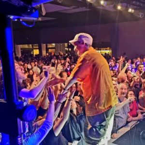 Manu Chao Instagram - #ManuChao #SalaJava #Anderlecht #AntiTapas #ViaLactea @miguel_rumbao @luckysalvadori Images:  Nina Closon.
