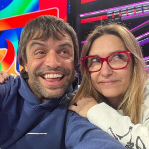 Manu Guix Instagram - A ver @noegalera, pa dónde hay que mirar? Ande sta la cámara? Aquí tenemos la foto de los domingos. #nosinminoe @operaciontriunfo @primevideoes