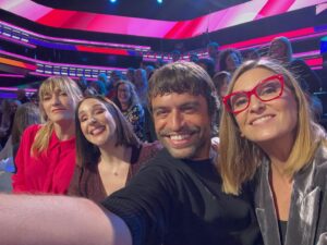 Manu Guix Instagram - Tamos readys para la #OTGala3. Se viene GALOT. @noegalera @mamenmarquezvocalcoach @abrilzamora11 @operaciontriunfo @primevideoes