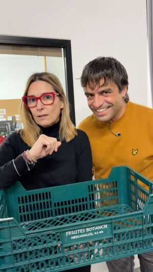 Manu Guix Instagram - BUENO, BUENO, BUENOOOOO la que se viene en este #OTDirecto16E 😱 En 10 minutos REPASO y a las 16h REPARTOOOOOO 💙 Si @noegalera y @manuguix ya están preparados, vosotros no podéis ser menos 😎 ¡Os esperamos en el Canal 24h! ✨