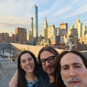 Manuel Agnelli Instagram - Never stay away from your friends for too long
#gramercypark #manhattan #newyork