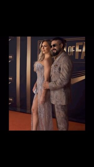 Manuel Alfonso Andrade Oropeza Instagram - KING & QUEEN WWE HOF
#WWE at it’s finest

#thelookofyourlegacy #alightbeyondappearance