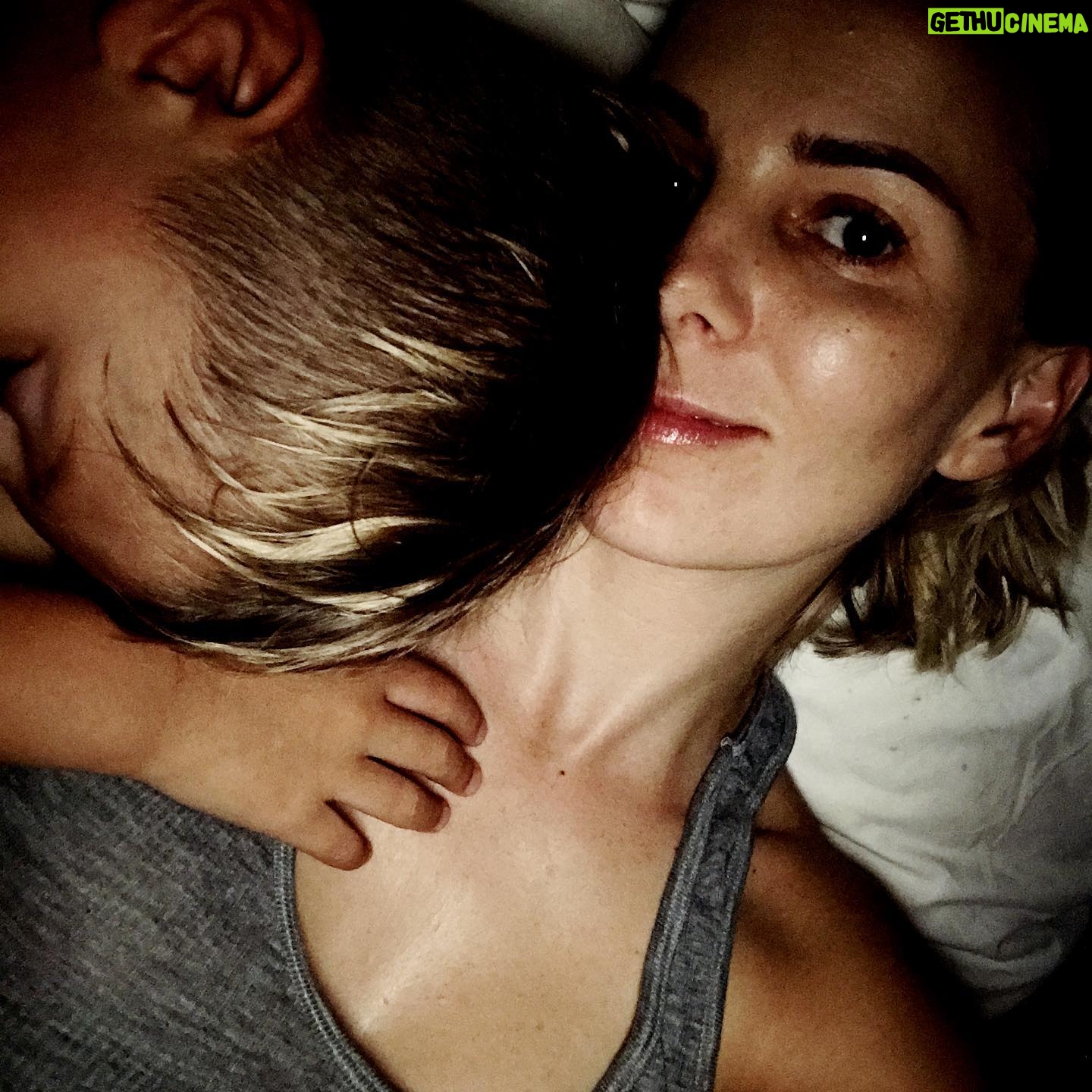 Manuela Ímaz - 587 Likes - Esta es la definición de felicidad 🥰🥰🥰. Nite nite!