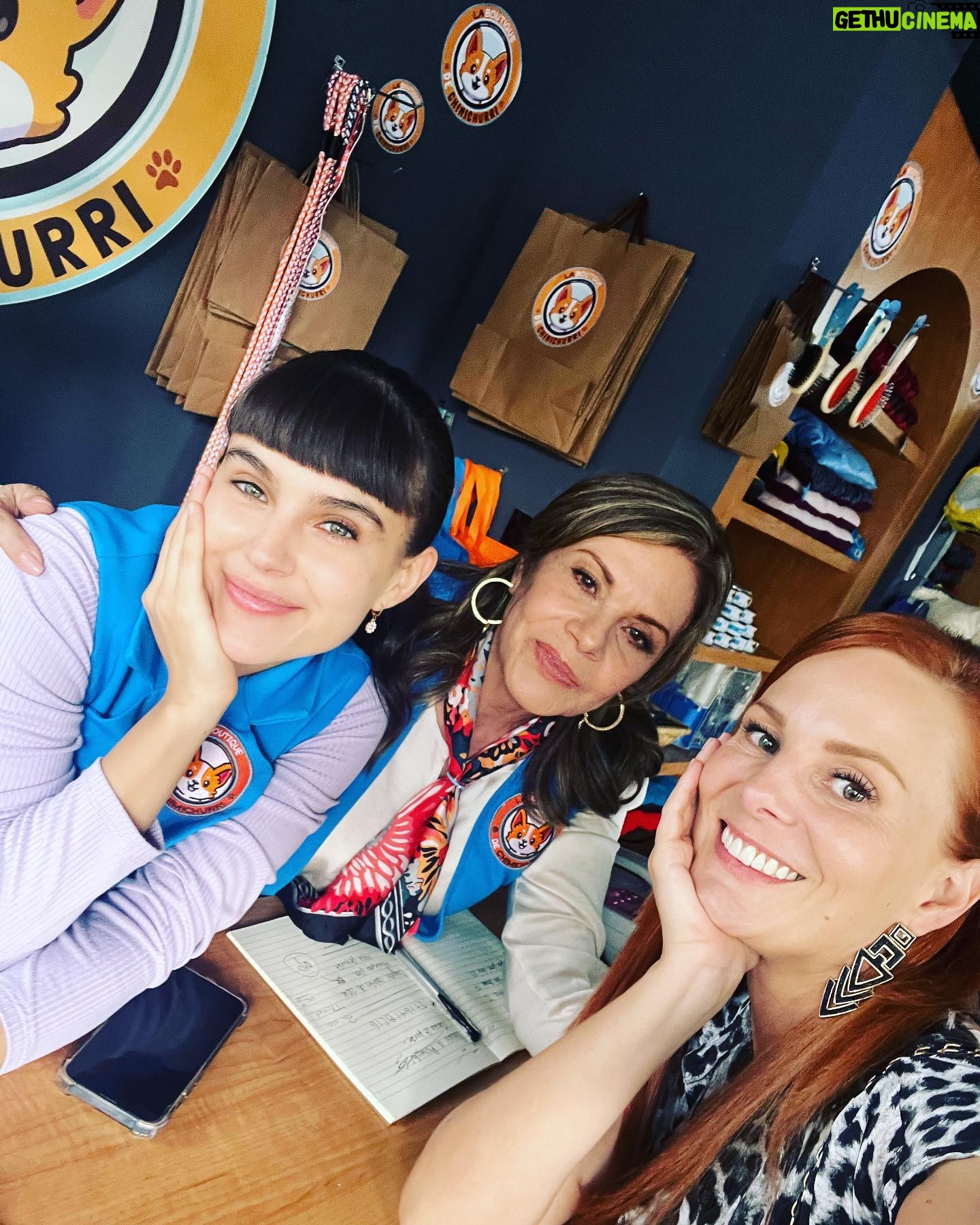 Manuela Ímaz - 600 Likes - Con dos delicia de personas. Me siento muy afortunada de compartir con este gran elenco! @_mariasorteoficial_ @rominapozav @vencermx @vencer_la_culpa @rosyocampooficial