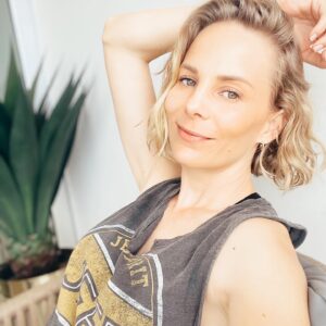 Manuela Ímaz Instagram - A dominguear se ha dicho. Ustedes qué andan haciendo? #domingo #covid_19 #behappy #disfrutalavida