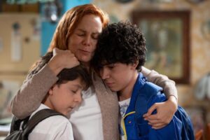 Manuela Ímaz Instagram - Lorena con ayuda de Manuela y su familia por fin puede estar con sus hijos. ¿Qué te parecieron estas escenas? 
#VencerLaCulpa