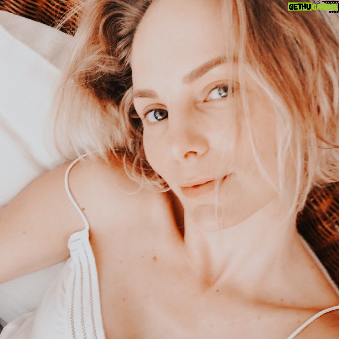 Manuela Ímaz - 596 Likes - Sabadeando ando. Tú?