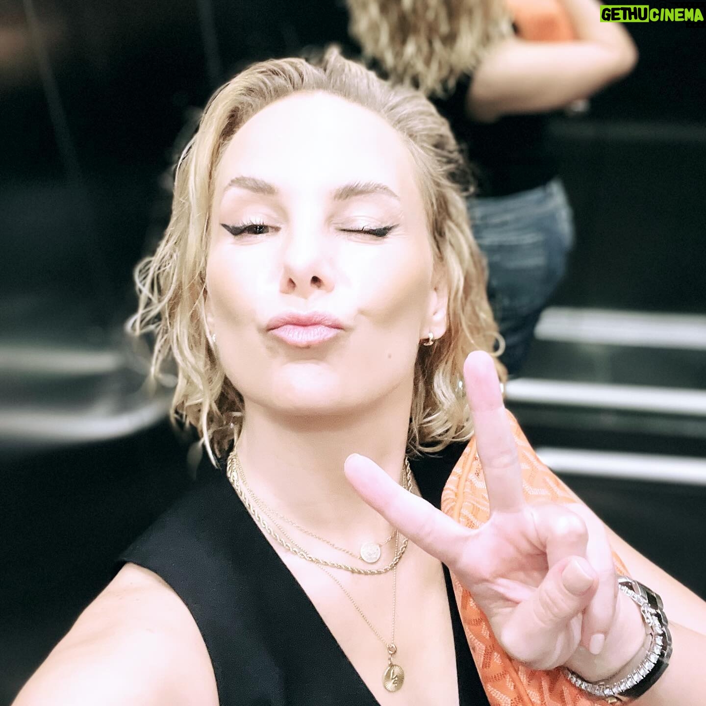 Manuela Ímaz - 610 Likes - Yo, mi, me, conmigo. 🫶✌️