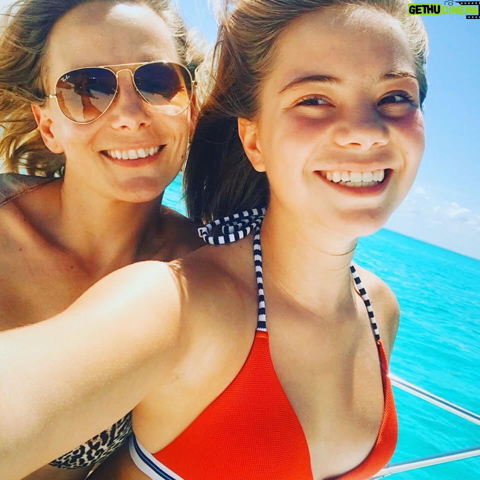 Manuela Ímaz - 587 Likes - Feliz cumple @alaiaavillanueva mi amor!!! Hace quince años me hiciste mamá ❤️❤️❤️. Te amo, gordi!!!