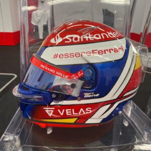 Marc Gené Instagram - Me gusta como ha quedado el casco del 2022. I am very happy with the 2022 colours @bellracinghq @afbmotorsport