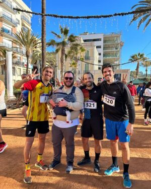 Marc Muniesa Instagram - Gran experiència de 5km a la Cursa Solidària de Nadal de Lloret de Mar ✅🏃🏼‍♂️🏃🏻‍♂️