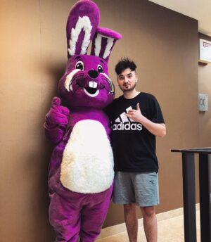 Marcel Althaus Instagram - Frohe Ostern an alle, die es feiern❤️ hab btw mal wieder auf ein Video reagiert und mich kaputt gelacht! Link in der Bio✅