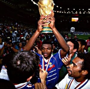 Marcel Desailly Instagram - @equipedefrance @fff  it's time for #france to Win @fifaworldcup  again ⚽️🇫🇷⭐️⭐️⭐️ @christiankarembeu98