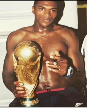 Marcel Desailly Instagram - Old days good days ⚽️🇫🇷@fff @gianni_infantino @fifaworldcup  but #lifeafterfootball is good 🤩