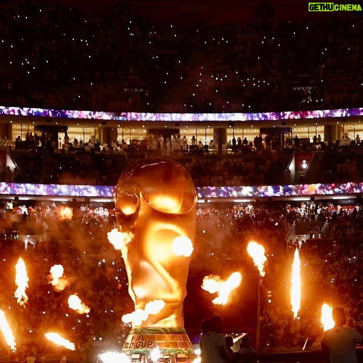 Marcel Desailly - 4.6K Likes - Quelle overture incroyable pour la
@fifaworldcup au stade Al Bayt. Le plus
grand spectacle du monde a enfin
commencé #Qatar2022 #FIFAWorldCup