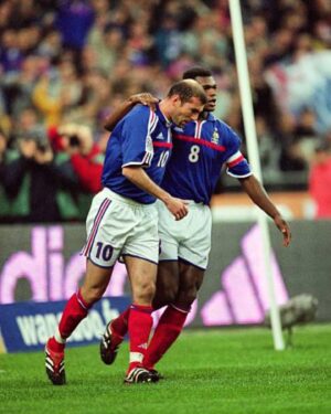 Marcel Desailly Instagram - generation @zidane @marceldesaillyofficial #legends #football ⚽️ @fifaworldcup @euro2024 #goodtimeswithgoodpeople❤️