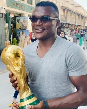 Marcel Desailly Instagram - Soon 🔜 @fifaworldcup @world_cup_fever #qatar #france #happy  #trowback #documentary