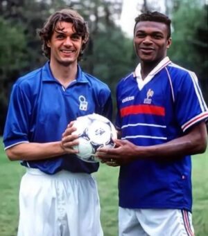 Marcel Desailly Instagram - @paolomaldini ⚽️🤩 @acmilan  #italie #france #legends