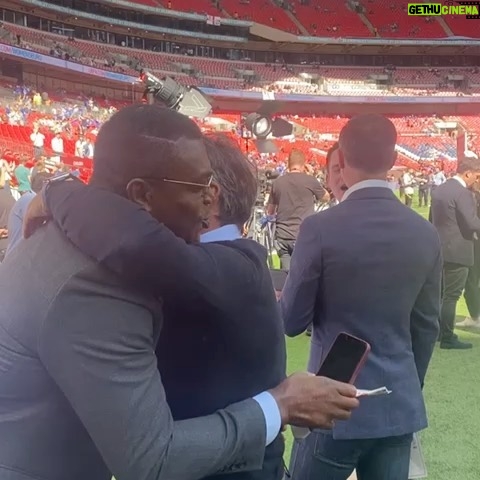Marcel Desailly - 3.5K Likes - #pur talent @zola #niceman #famillyman ❤️⚽️ @chelseafc #famillyforlife #olddays #football #italie