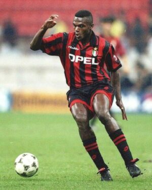 Marcel Desailly Instagram - #powerundercontrol @acmilan ❤️