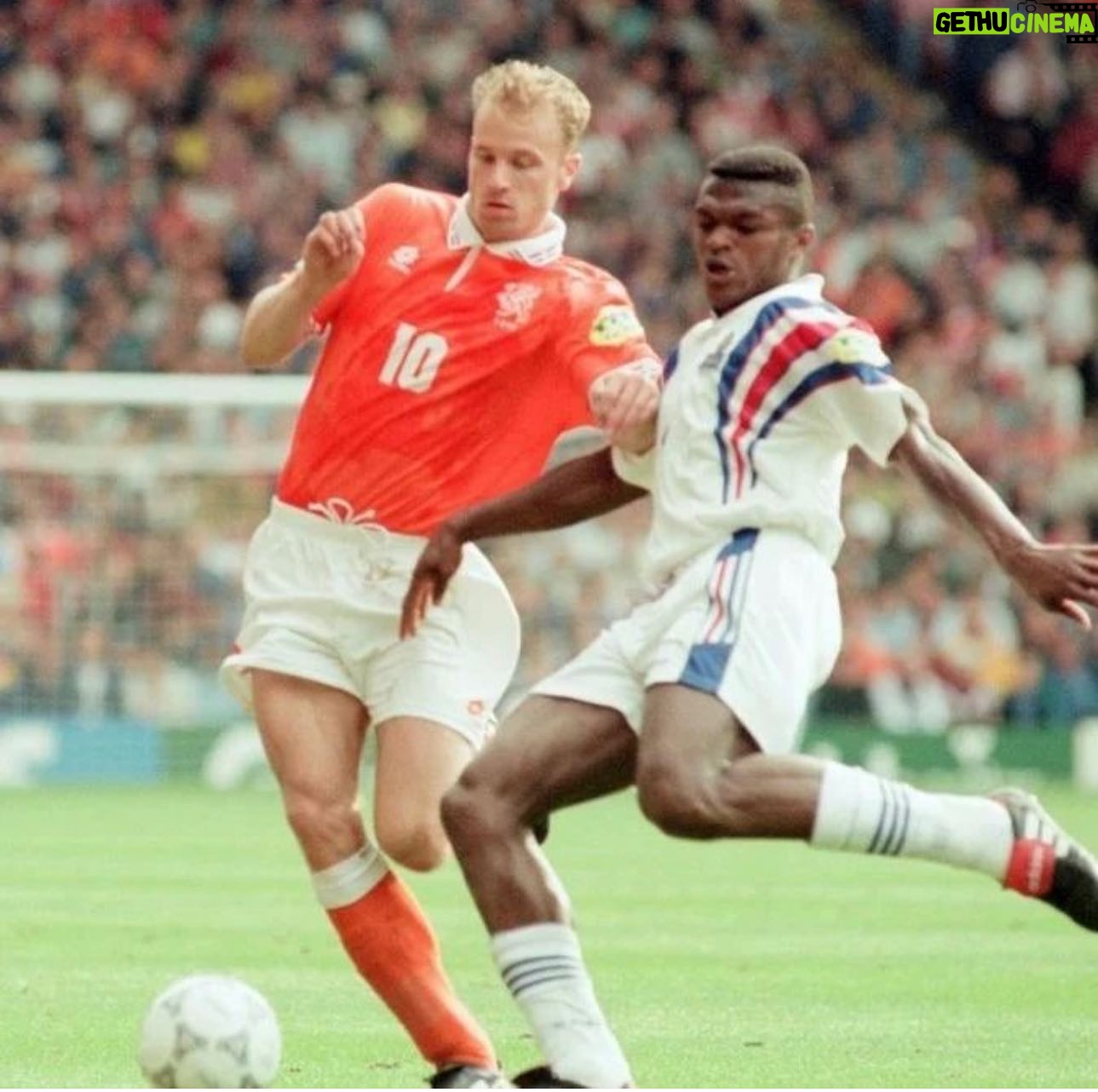 Marcel Desailly - 4K Likes - @euro96 @officialdennisbergkamp #talent #premiereleague @fff 🇫🇷⚽️