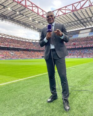 Marcel Desailly Instagram - @acmilan 😃 #sansiro