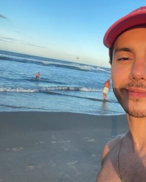 Marcel Stürmer Instagram -   memórias de verão criadas ao lado deles! ❤️
#family #praia #grato